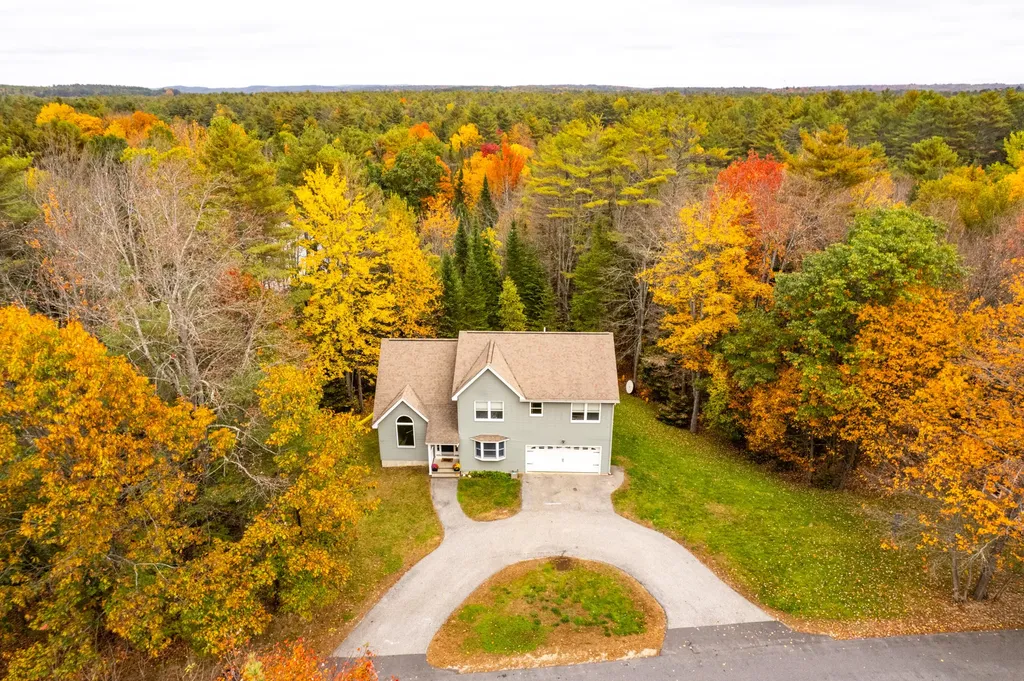 17 Gayton Road Lisbon ME 04250