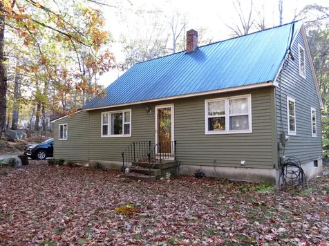 11 Brown Road Raymond ME 04071