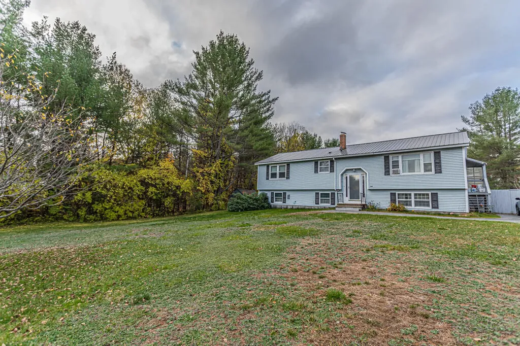 142 South Strong Road Farmington ME 04938