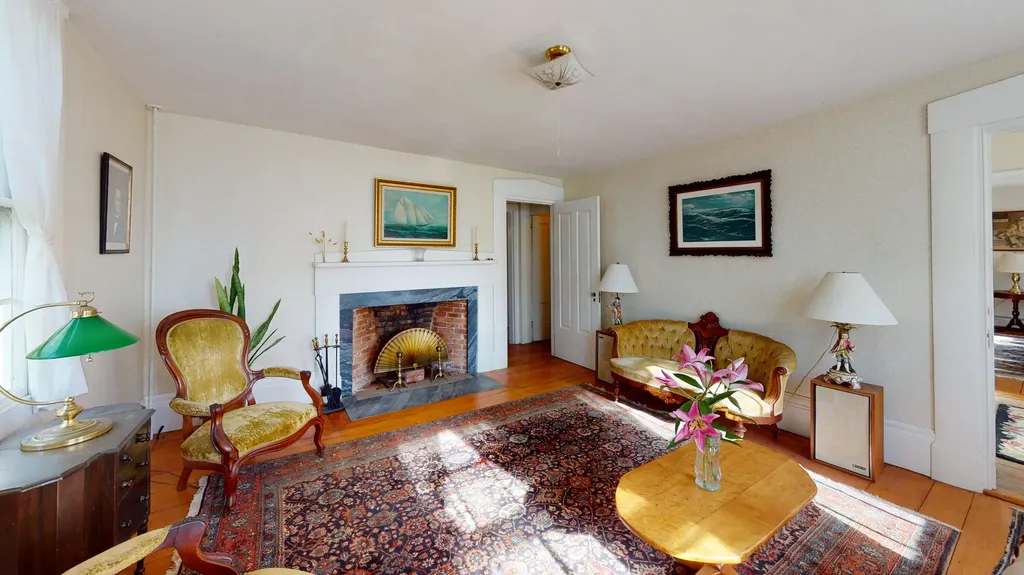 55 Main Street Thomaston ME 04861