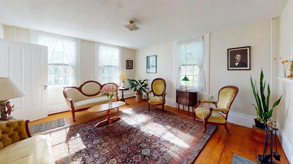 55 Main Street Thomaston ME 04861