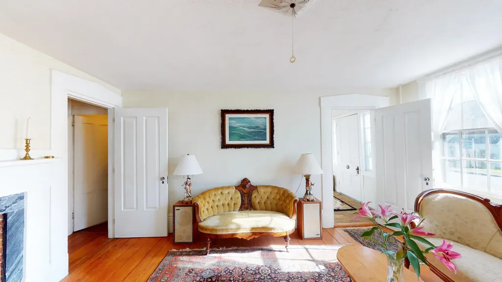 55 Main Street Thomaston ME 04861