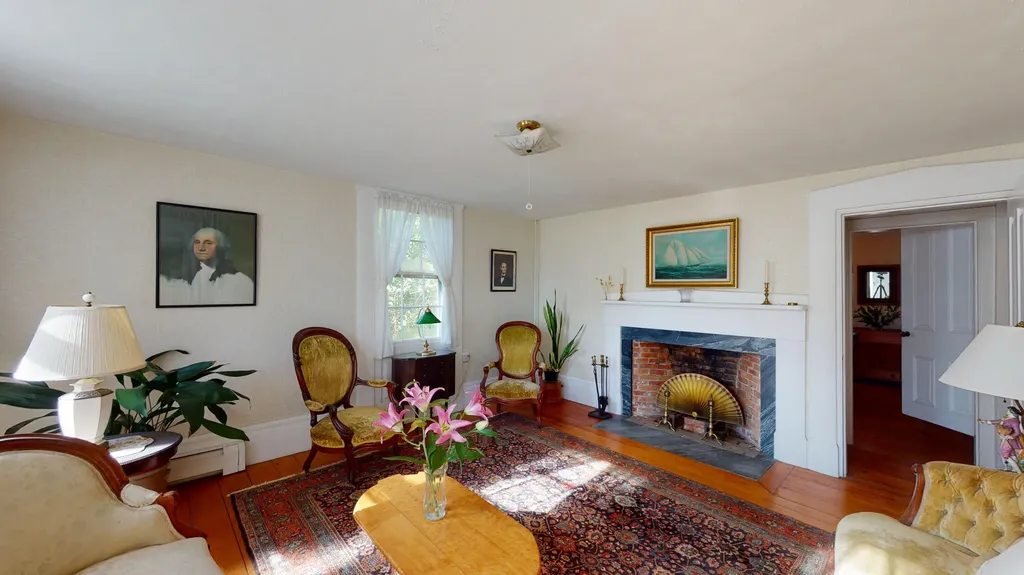 55 Main Street Thomaston ME 04861
