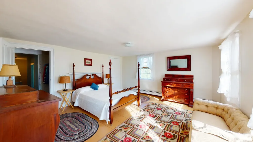 55 Main Street Thomaston ME 04861