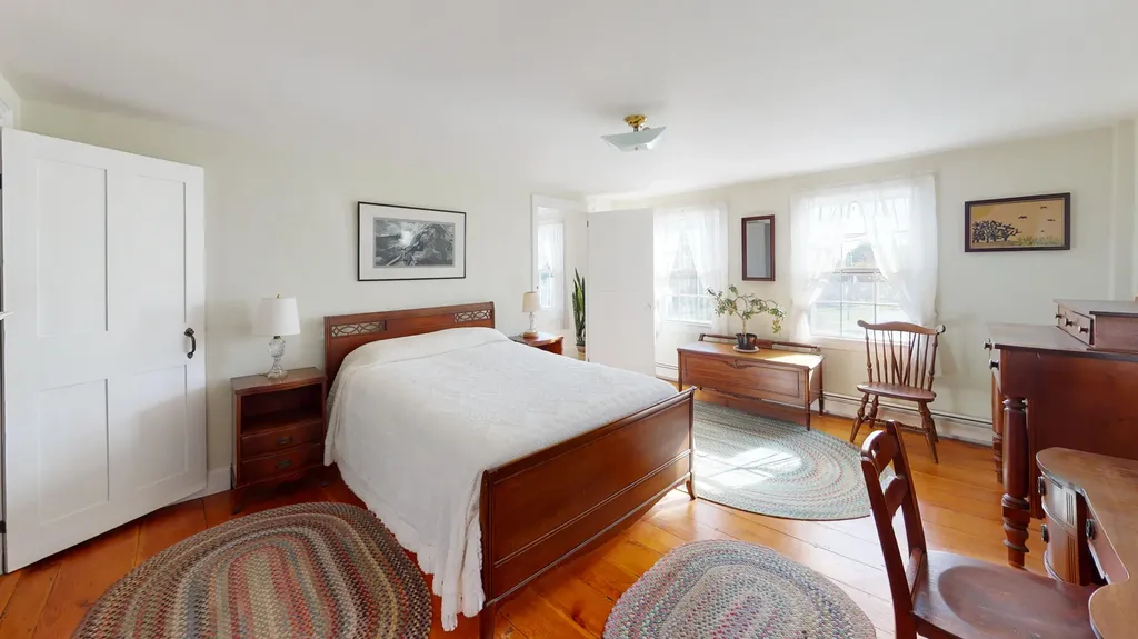 55 Main Street Thomaston ME 04861