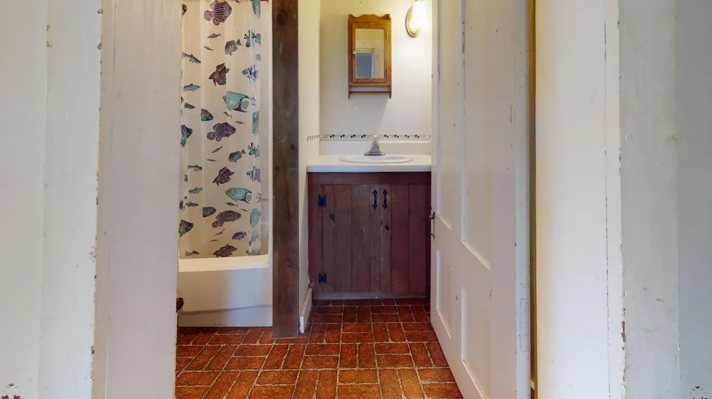 55 Main Street Thomaston ME 04861