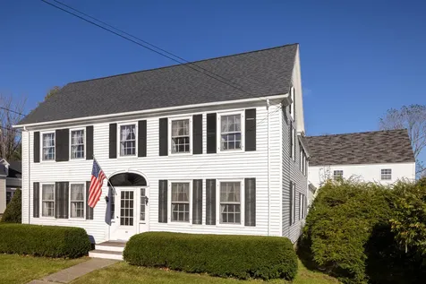 55 Main Street Thomaston ME 04861