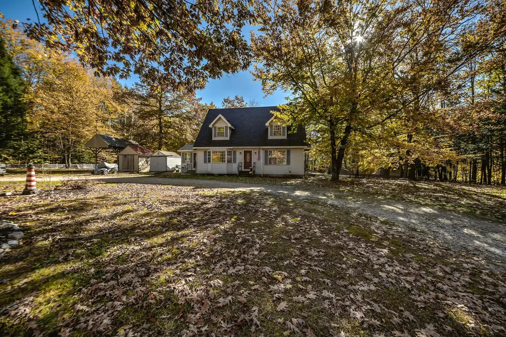 493 Rabbit Valley Road Oxford ME 04270