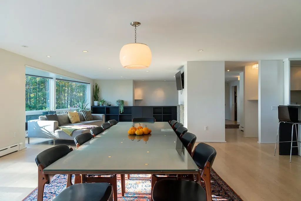 9 Samoset Road Rockland ME 04841