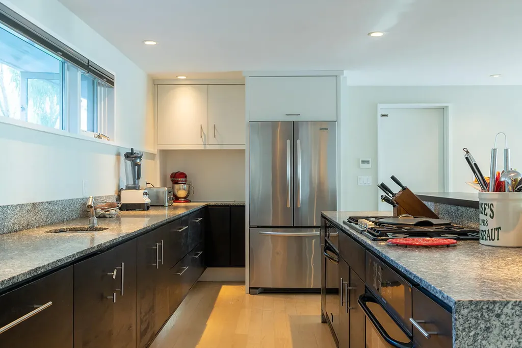 9 Samoset Road Rockland ME 04841