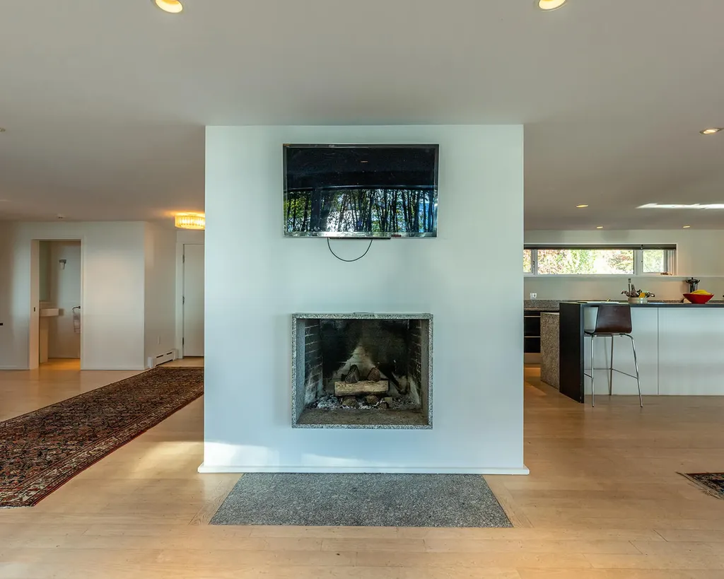 9 Samoset Road Rockland ME 04841