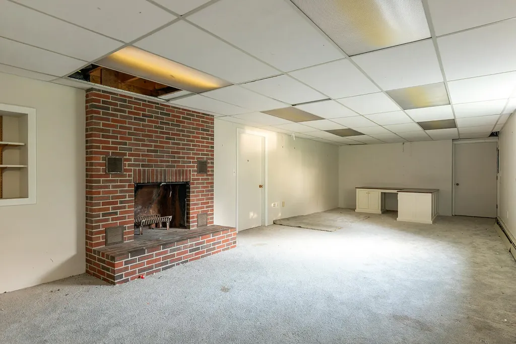 9 Samoset Road Rockland ME 04841
