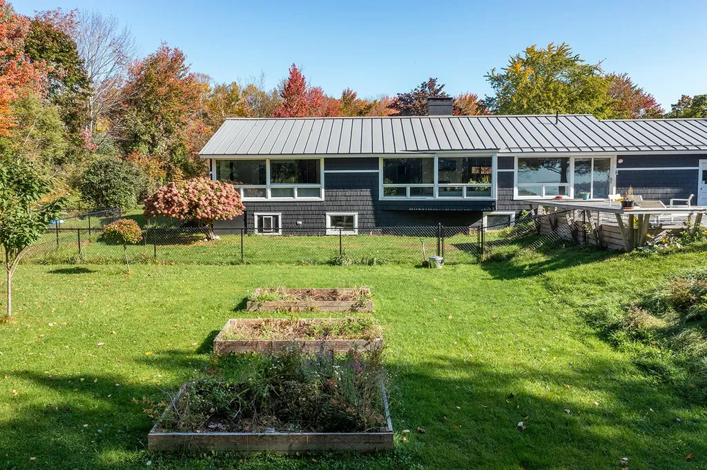 9 Samoset Road Rockland ME 04841