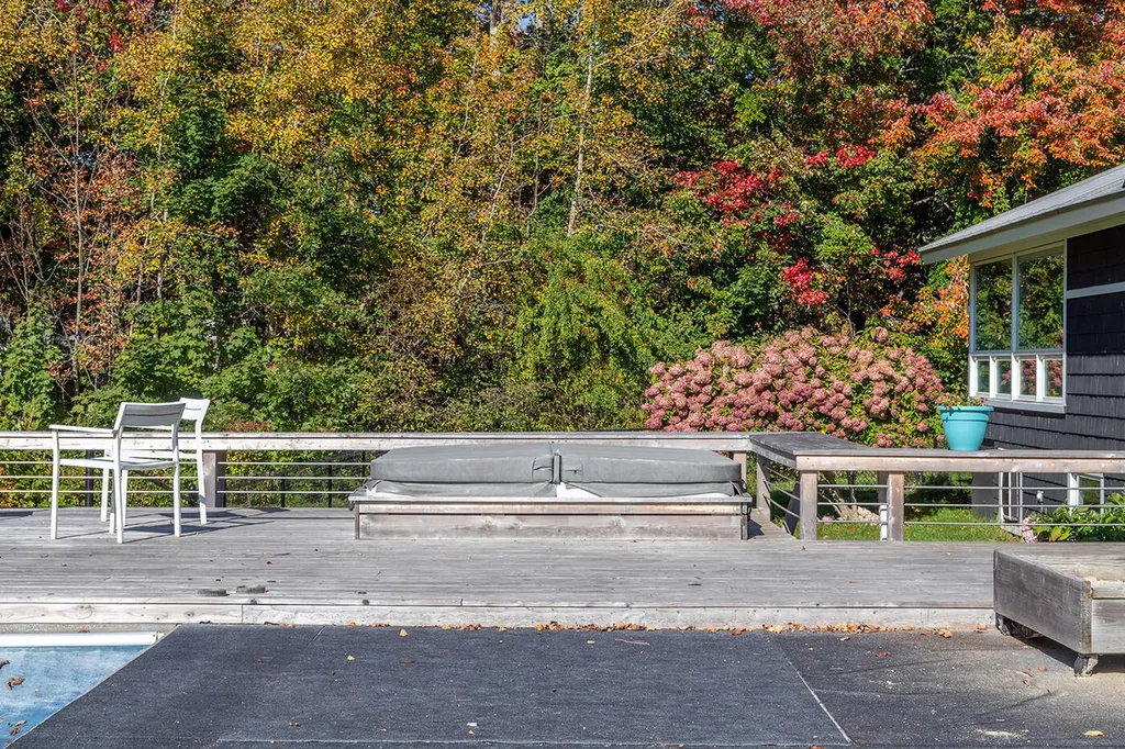 9 Samoset Road Rockland ME 04841