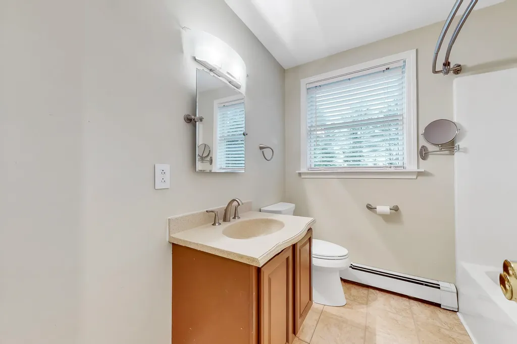 24 Evergreen Lane Durham ME 04222