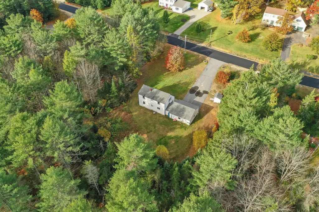24 Evergreen Lane Durham ME 04222