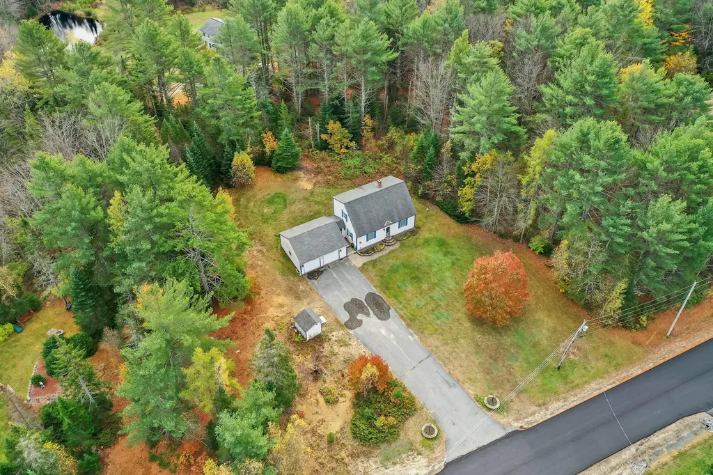 24 Evergreen Lane Durham ME 04222