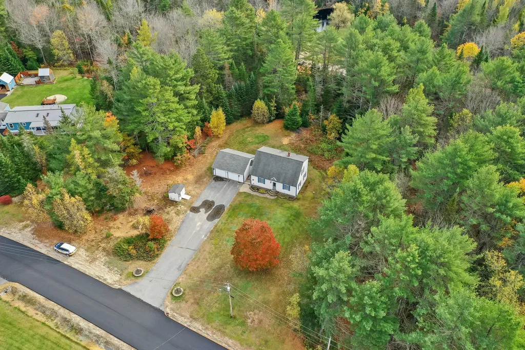 24 Evergreen Lane Durham ME 04222