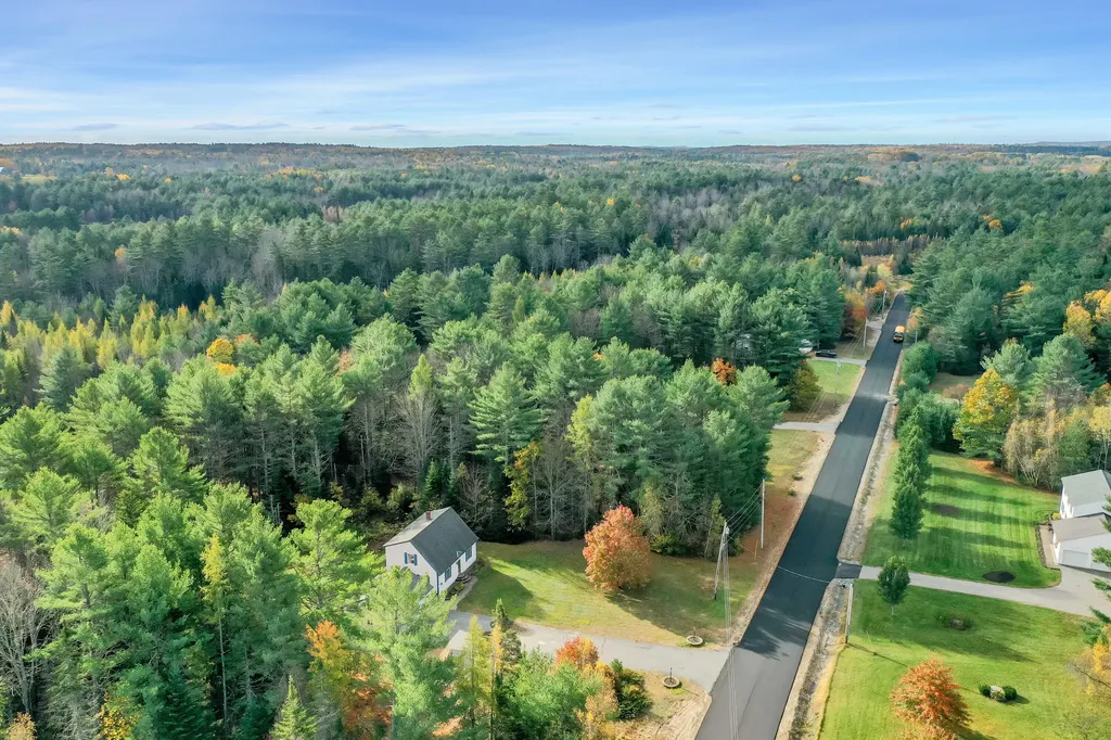 24 Evergreen Lane Durham ME 04222
