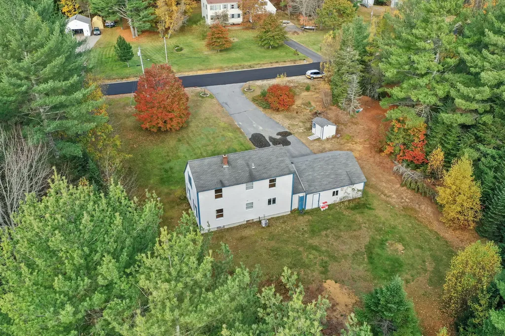 24 Evergreen Lane Durham ME 04222