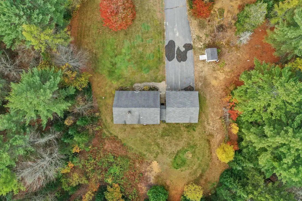 24 Evergreen Lane Durham ME 04222
