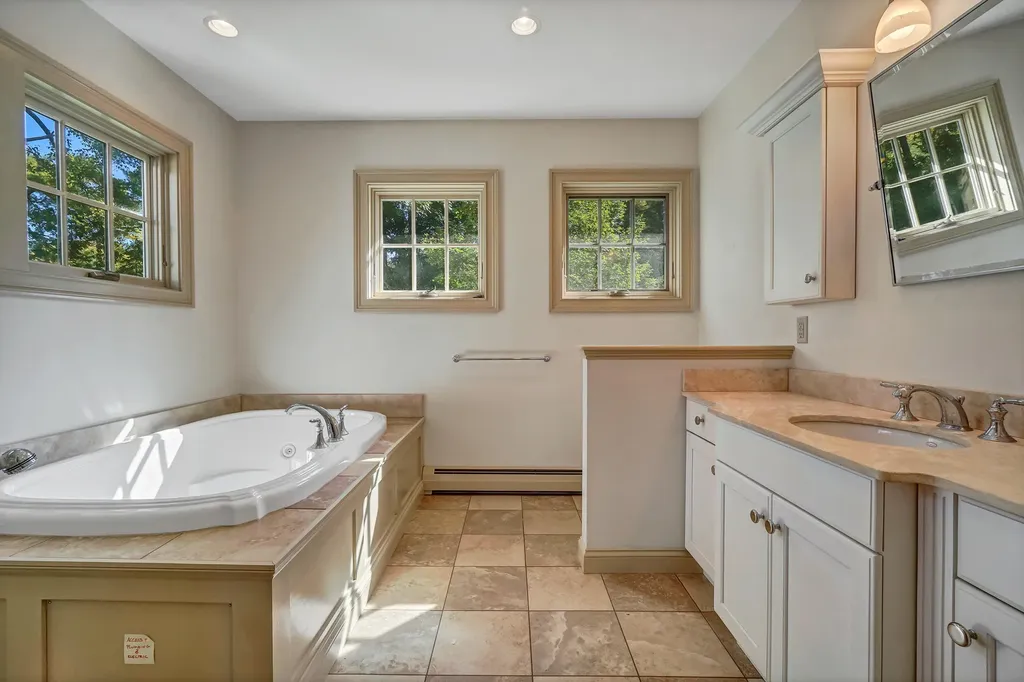54 Cardinal Road Bath ME 04530