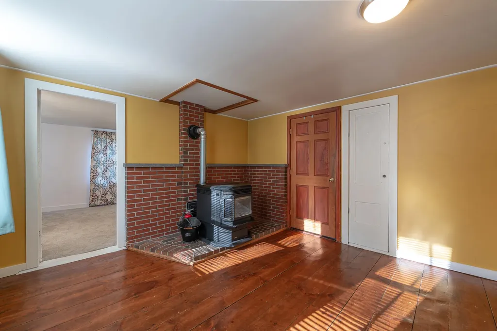 8 Brickyard Hill Road Durham ME 04222