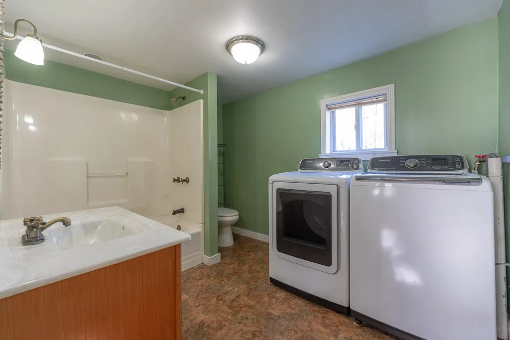 8 Brickyard Hill Road Durham ME 04222