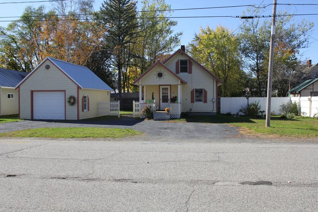 48 Dane Avenue Skowhegan ME 04976
