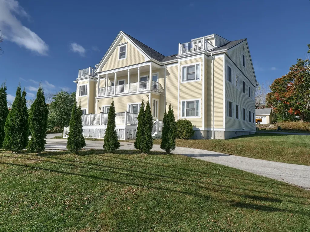 220 Camden Street Rockland ME 04841