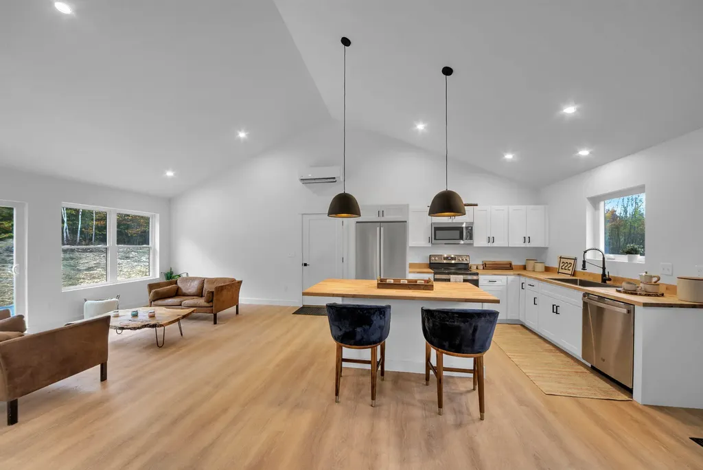 26 Brianna Drive Oakland ME 04963