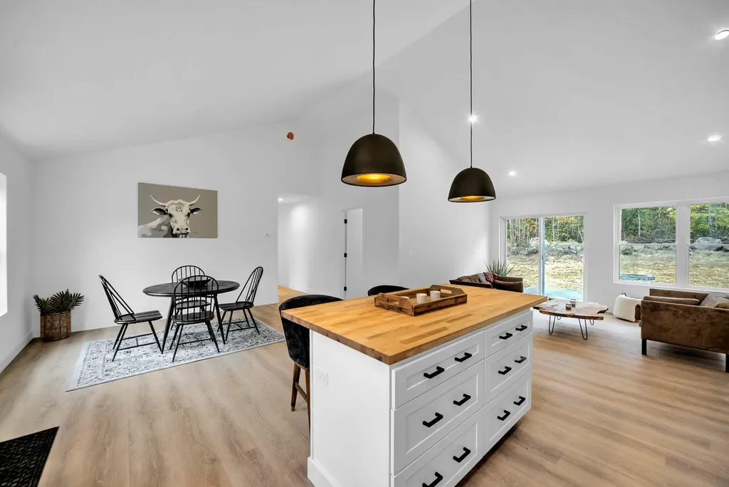 26 Brianna Drive Oakland ME 04963