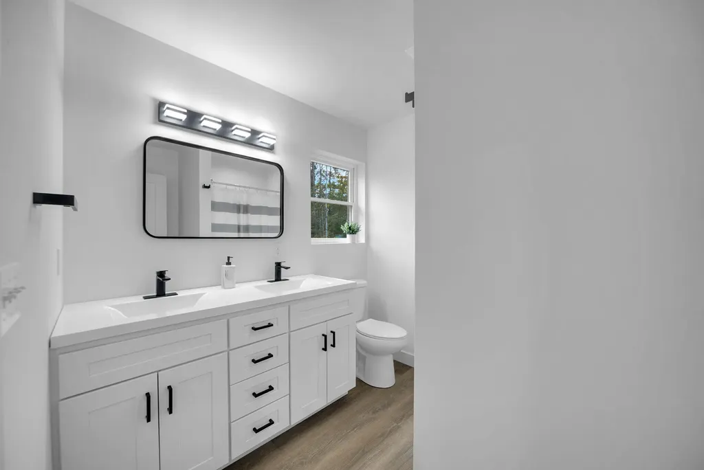 26 Brianna Drive Oakland ME 04963