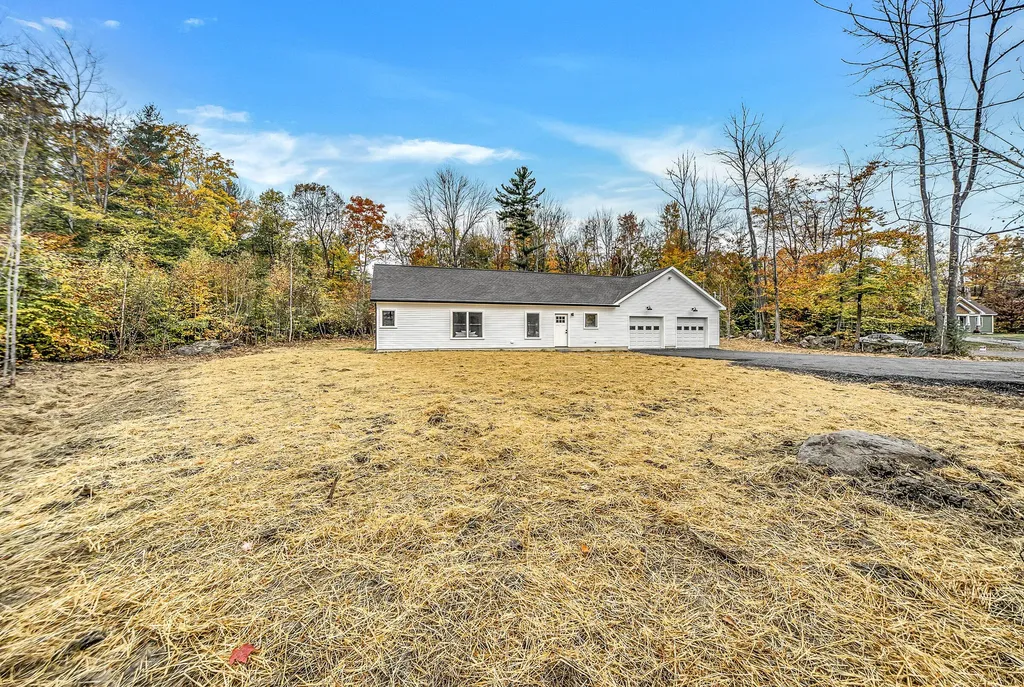 26 Brianna Drive Oakland ME 04963