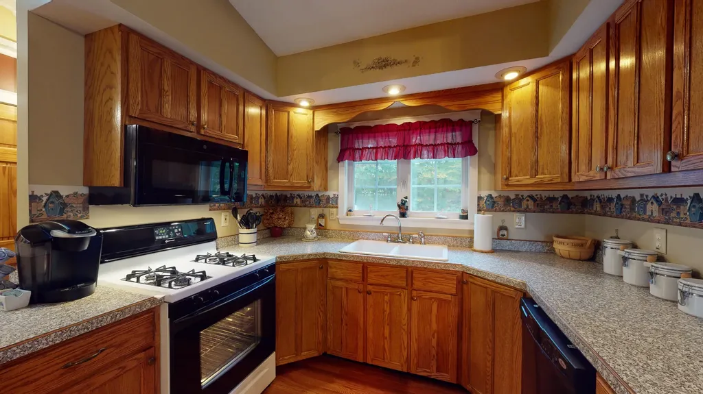 33 Big Bear Lane Turner ME 04282