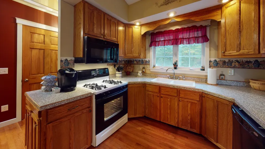 33 Big Bear Lane Turner ME 04282