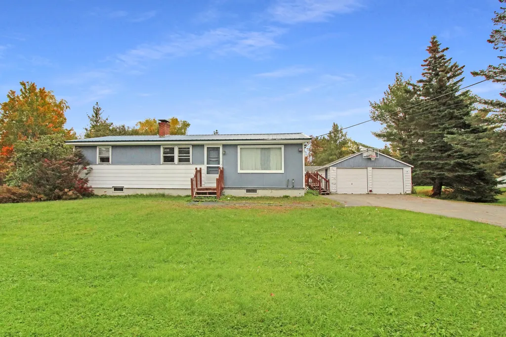 2201 Union Street Hermon ME 04401