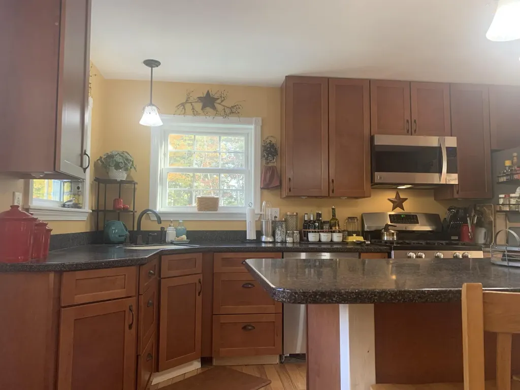 47 Winters Way Glenburn ME 04401