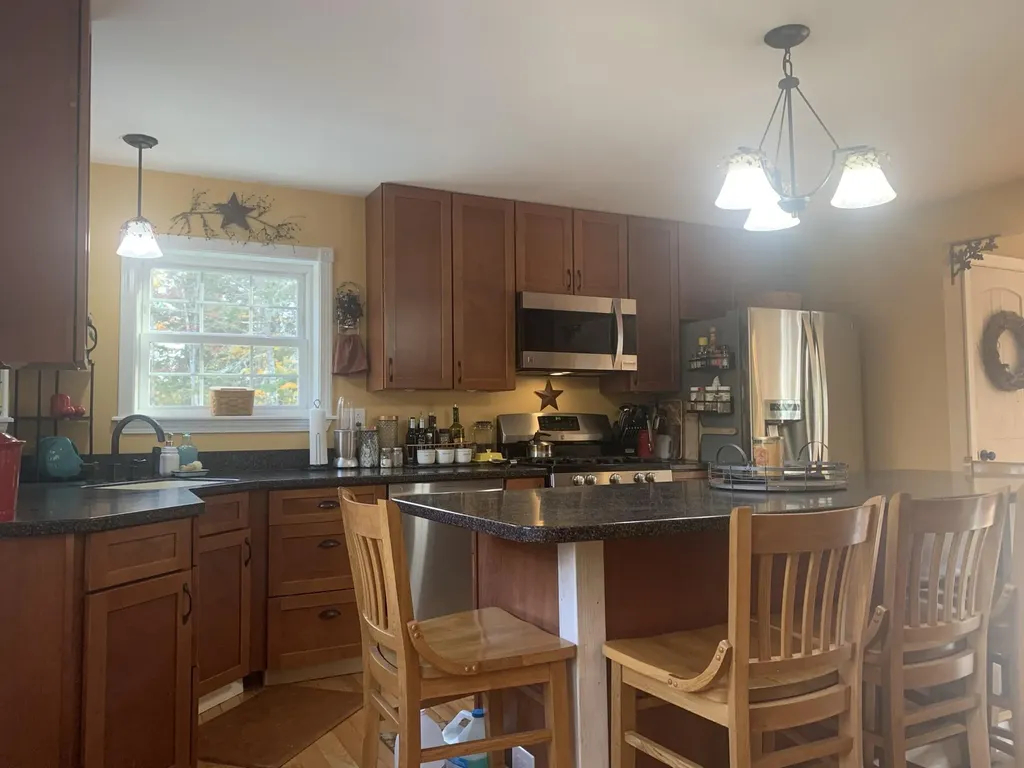 47 Winters Way Glenburn ME 04401