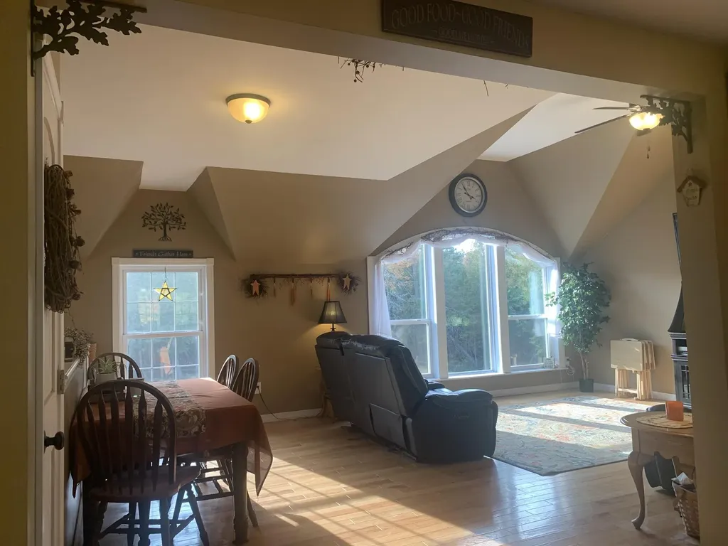 47 Winters Way Glenburn ME 04401