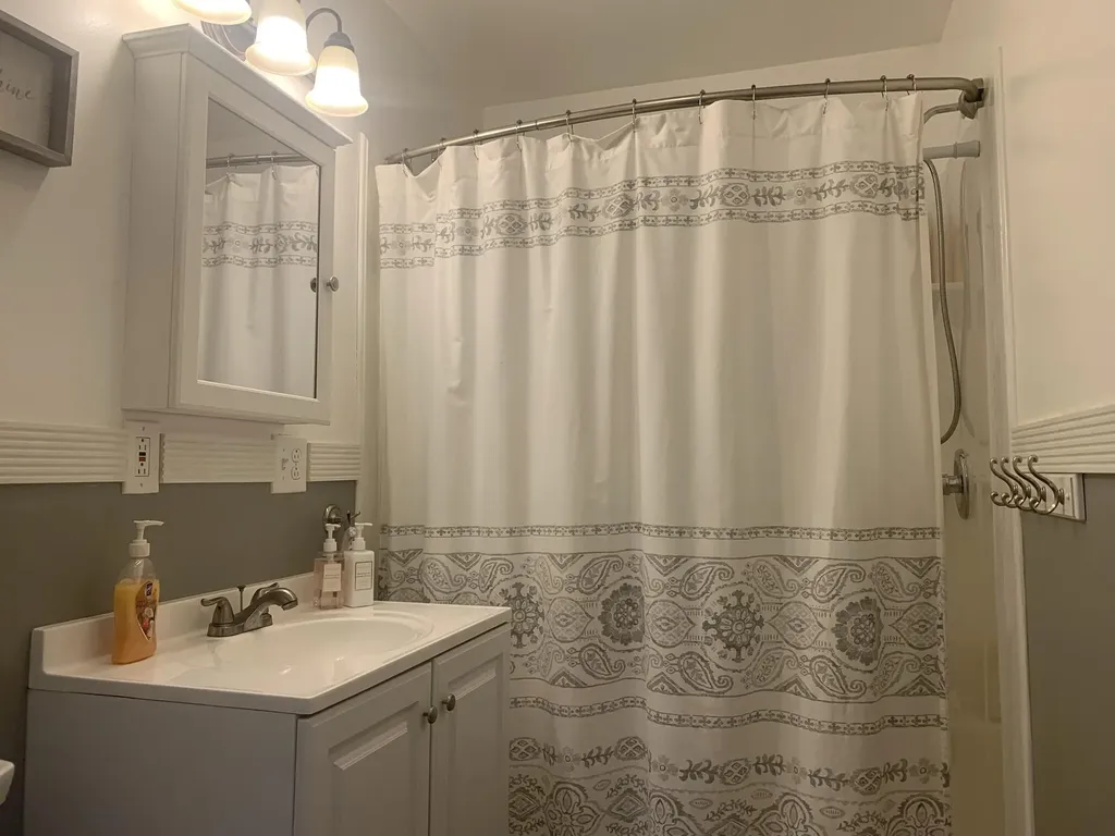 47 Winters Way Glenburn ME 04401