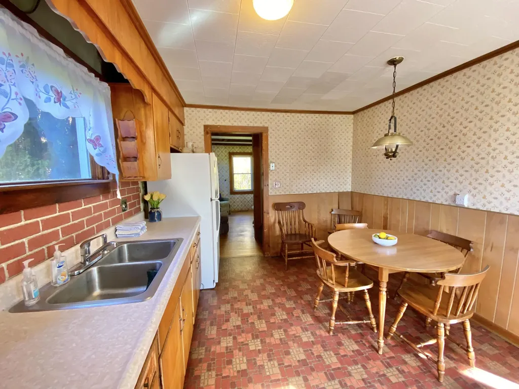 521 River Road Saint George ME 04860