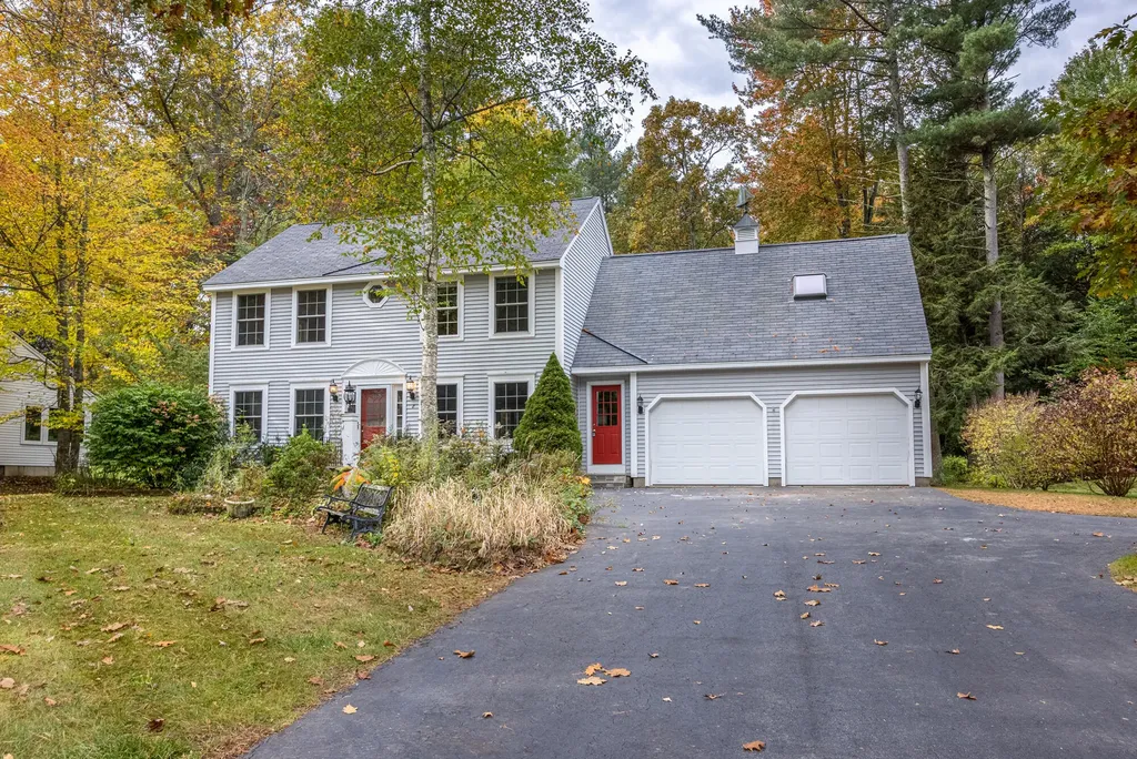 8 Lillian Way Scarborough ME 04074