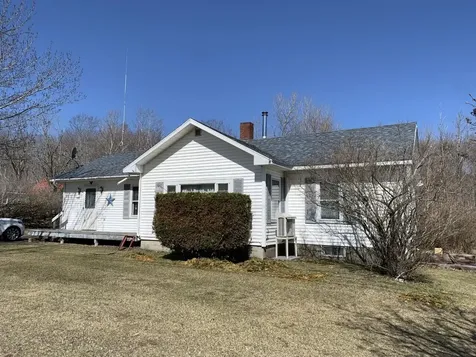 3093 Atlantic Highway Warren ME 04864