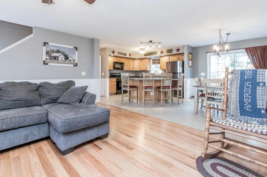 825 White Road Bowdoinham ME 04008