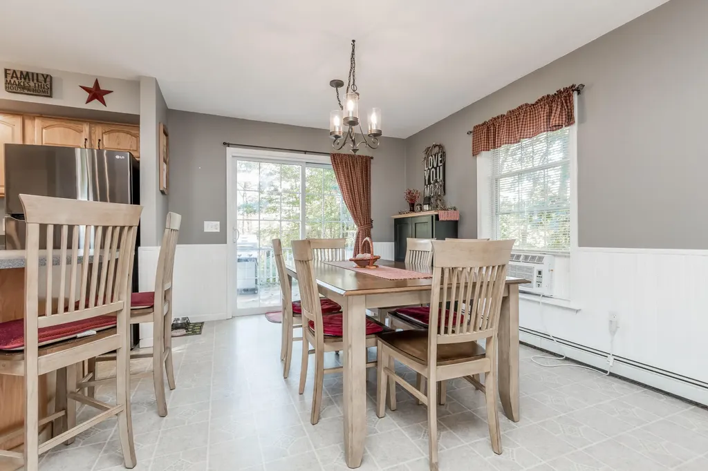825 White Road Bowdoinham ME 04008