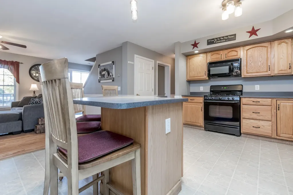 825 White Road Bowdoinham ME 04008