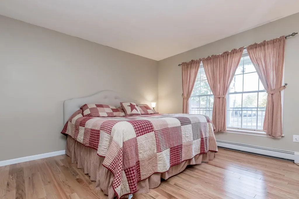 825 White Road Bowdoinham ME 04008