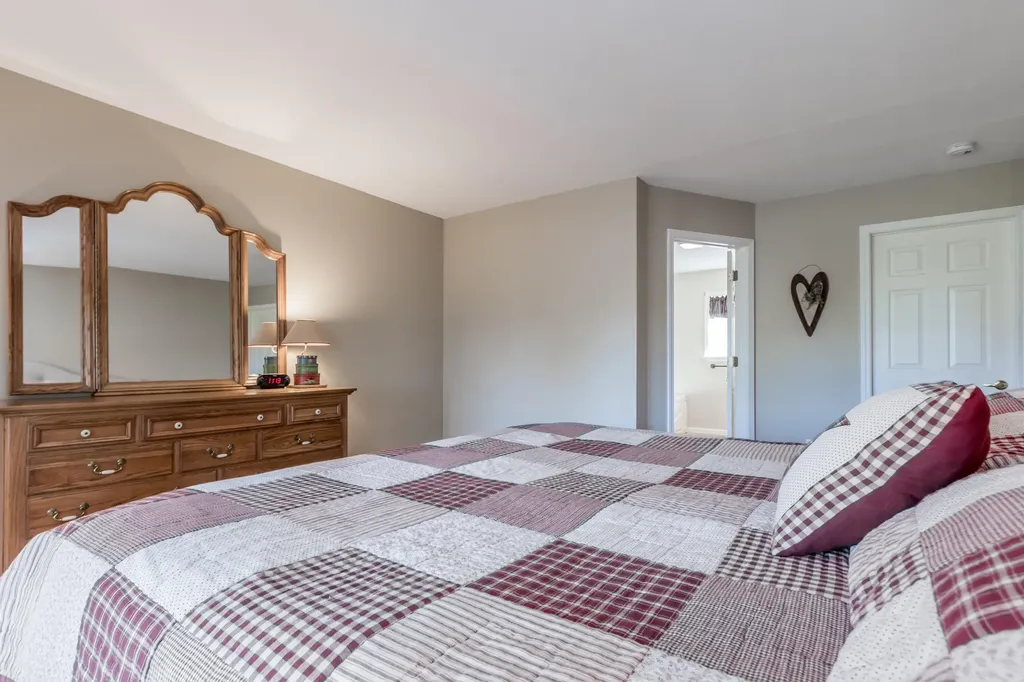 825 White Road Bowdoinham ME 04008