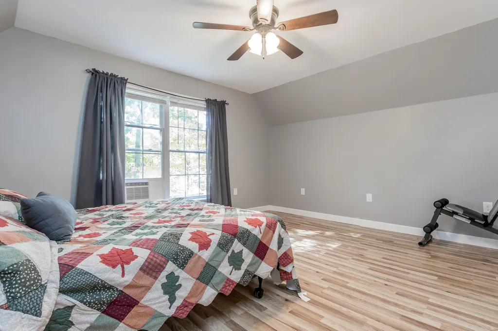 825 White Road Bowdoinham ME 04008